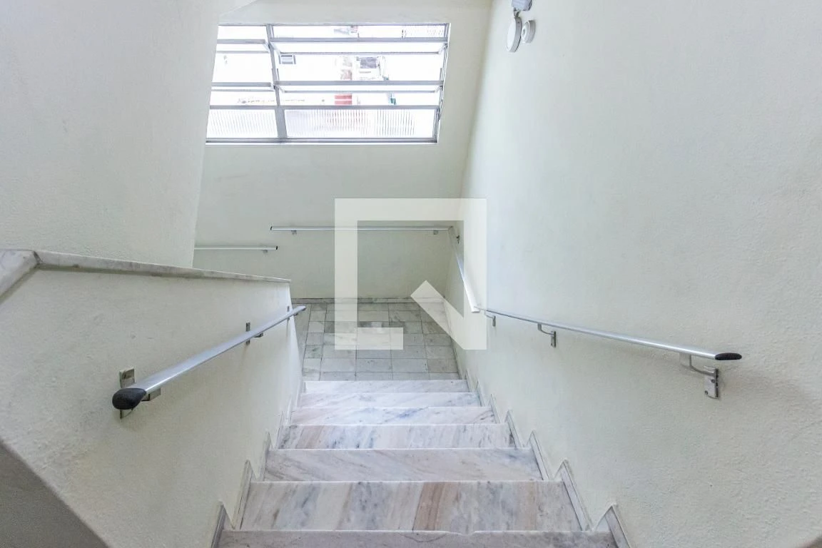 Furnished 3-bedroom apartment with BBQ area — photo 14