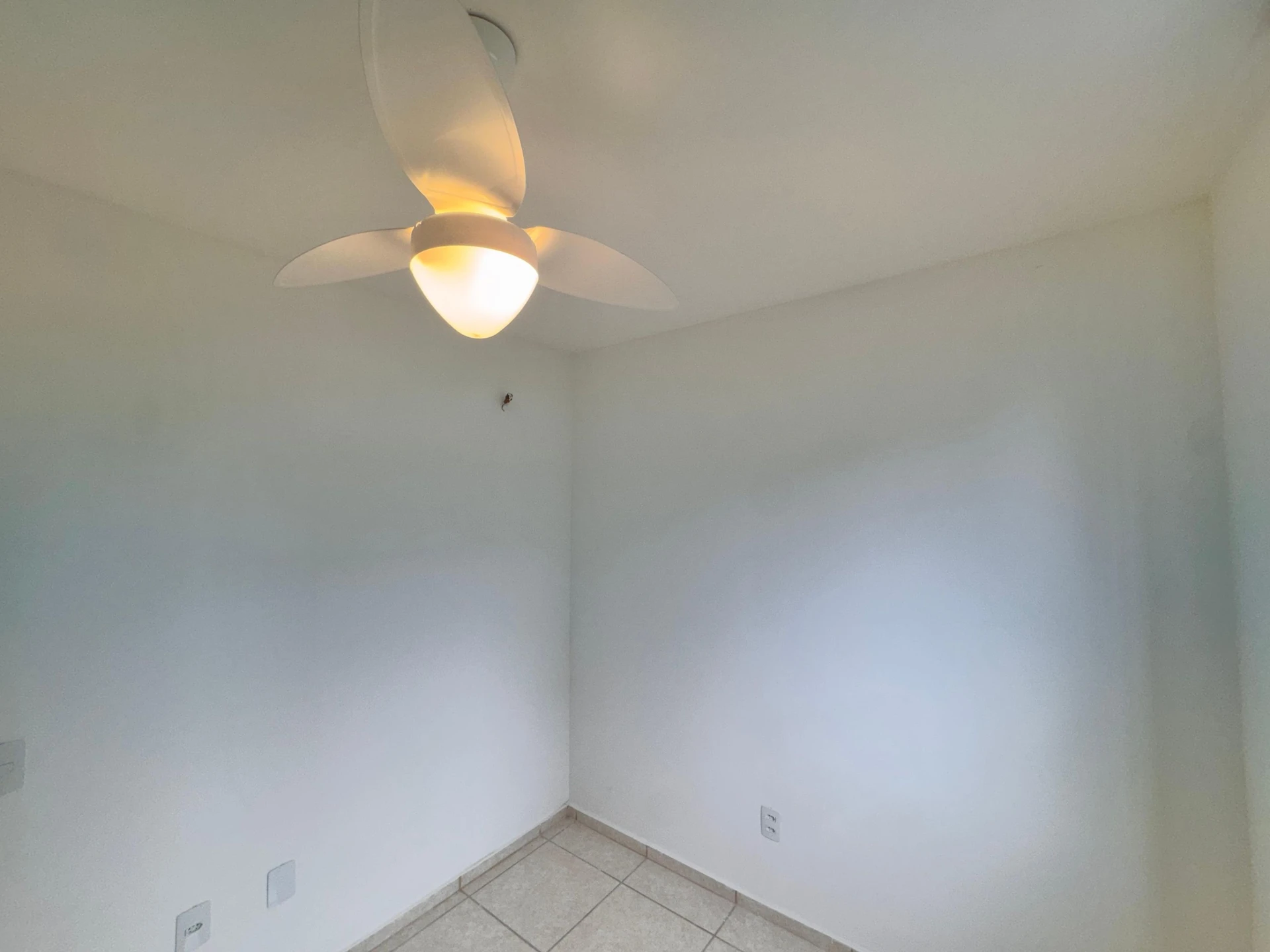 Washing machine in a 3-bedroom apartment, 80 m² — photo 36