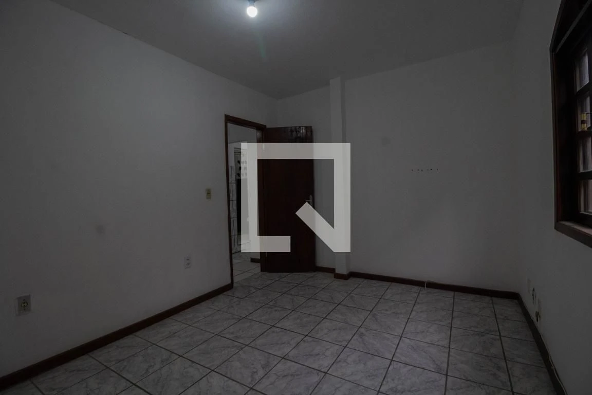 Unfurnished studio with 1 bedroom and 1 bathroom — photo 16