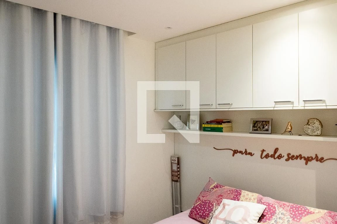 Furnished apartment, 49 m², with floor-to-ceiling windows — photo 21