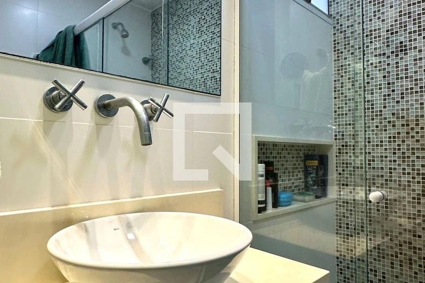 200 m² apartment with a home office and a washing machine — photo 16