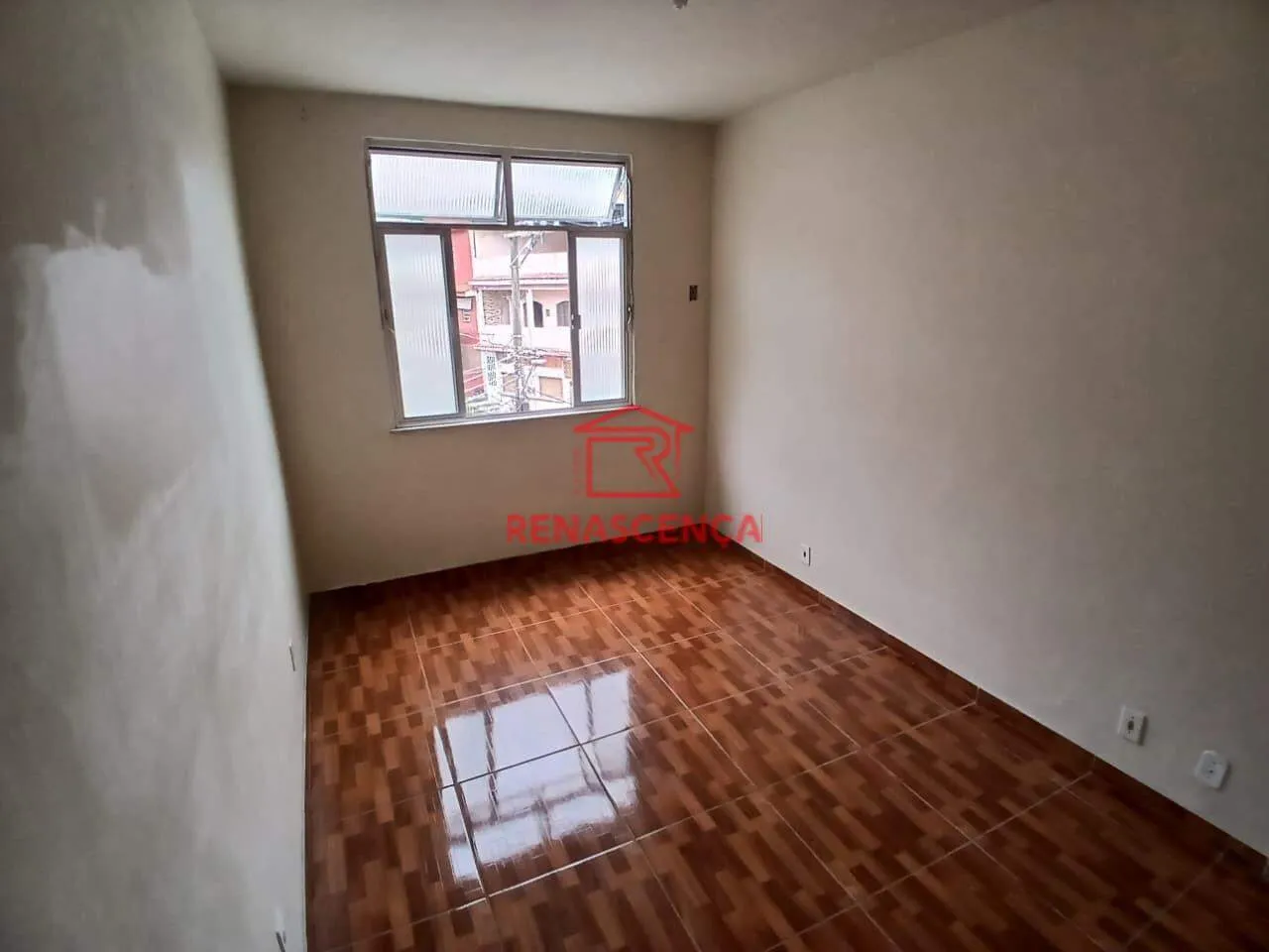 Unfurnished 1-bedroom apartment with closed kitchen — photo 18