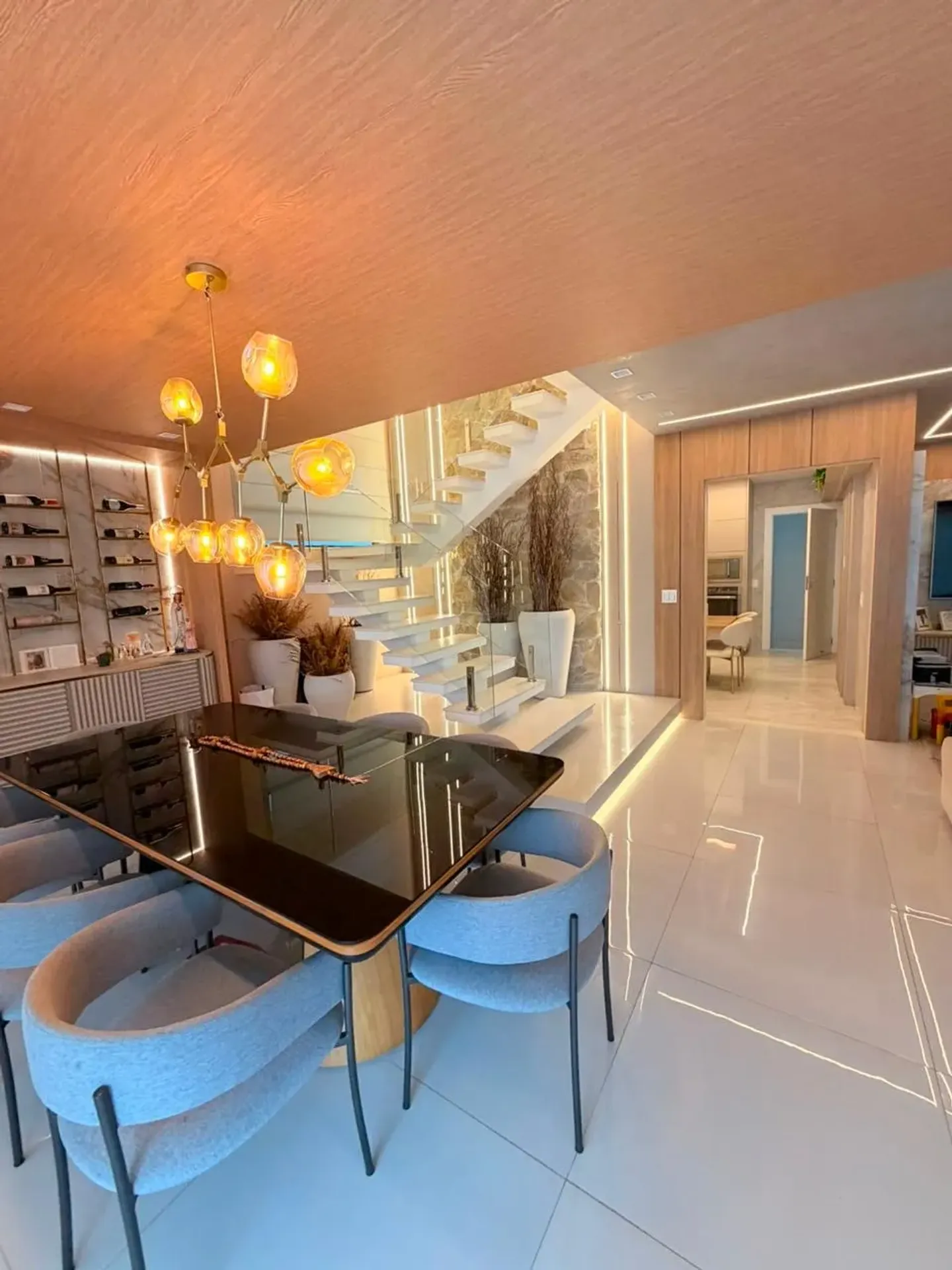 Furnished house with 4 en-suite bedrooms and a balcony grill — photo 13
