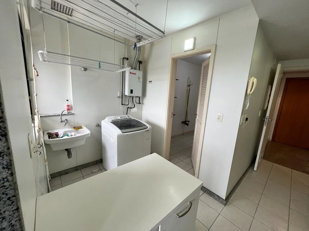 Apartamento mobiliado com 2 dormitórios e varanda — photo 15