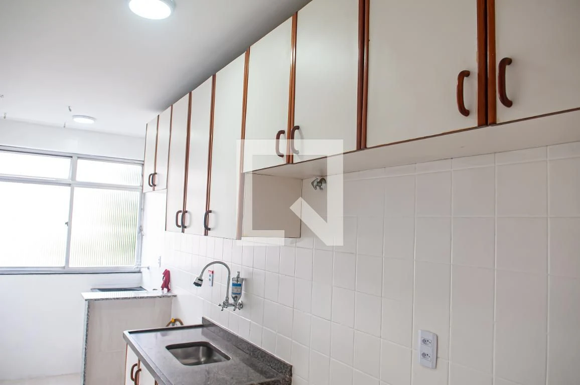 2-bedroom apartment with no parking and private BBQ — photo 7