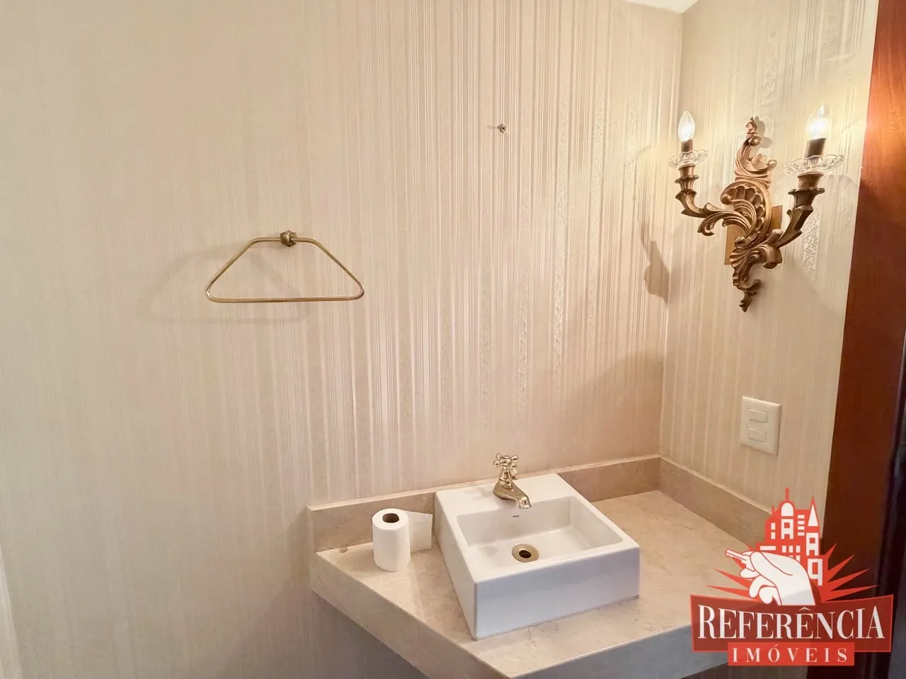 3-bedroom unfurnished apartment with a glass balcony and 2 parking — photo 4