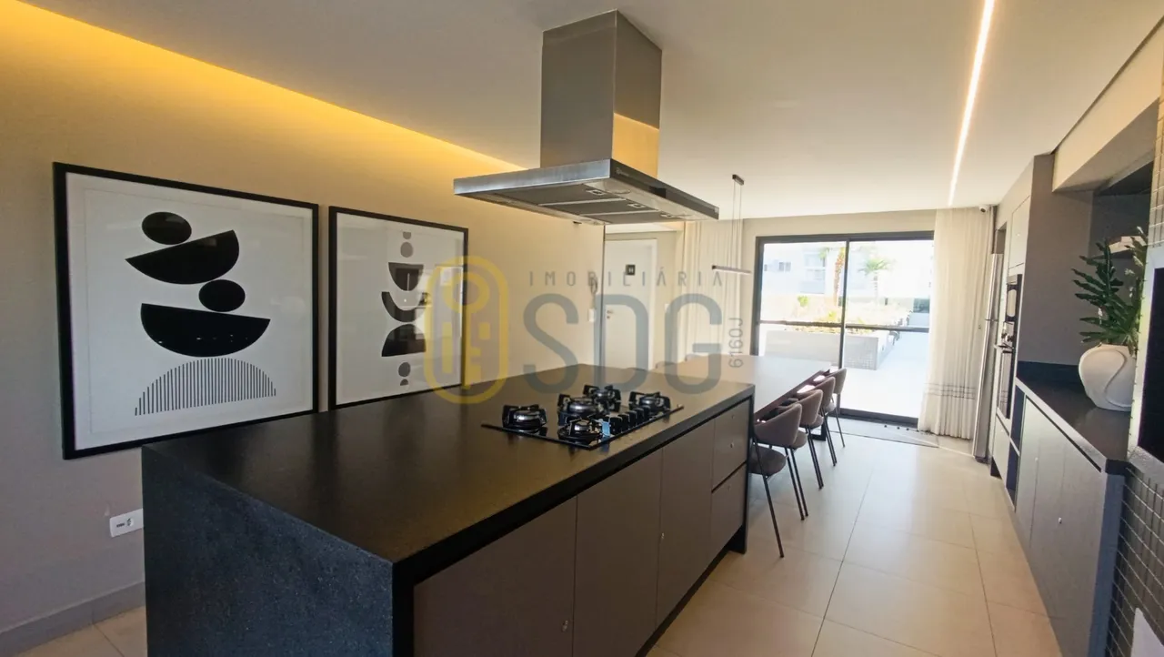 Furnished 1-bedroom apartment with glassed balcony — photo 14