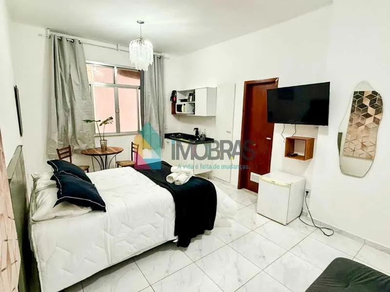 Furnished 1-bedroom apartment with 24-hour concierge — photo 2