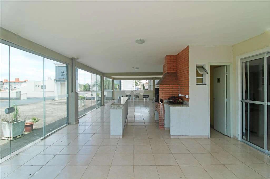 Apartamento de 2 habitaciones con 2 plazas de parking — photo 2