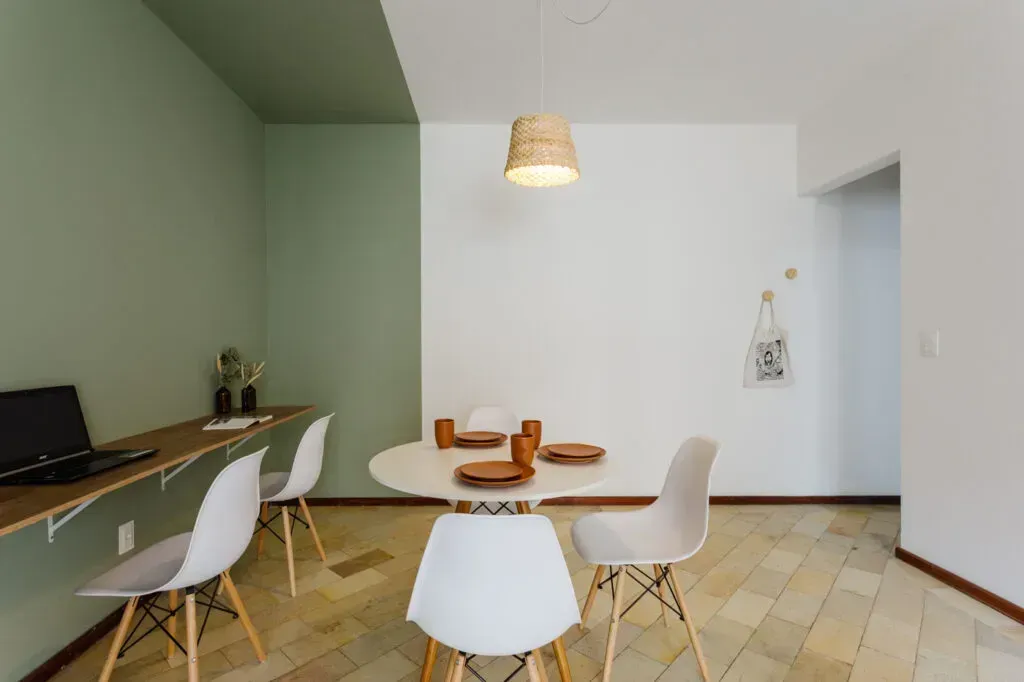 One-bedroom apartment with a home office in Florianópolis — photo 10