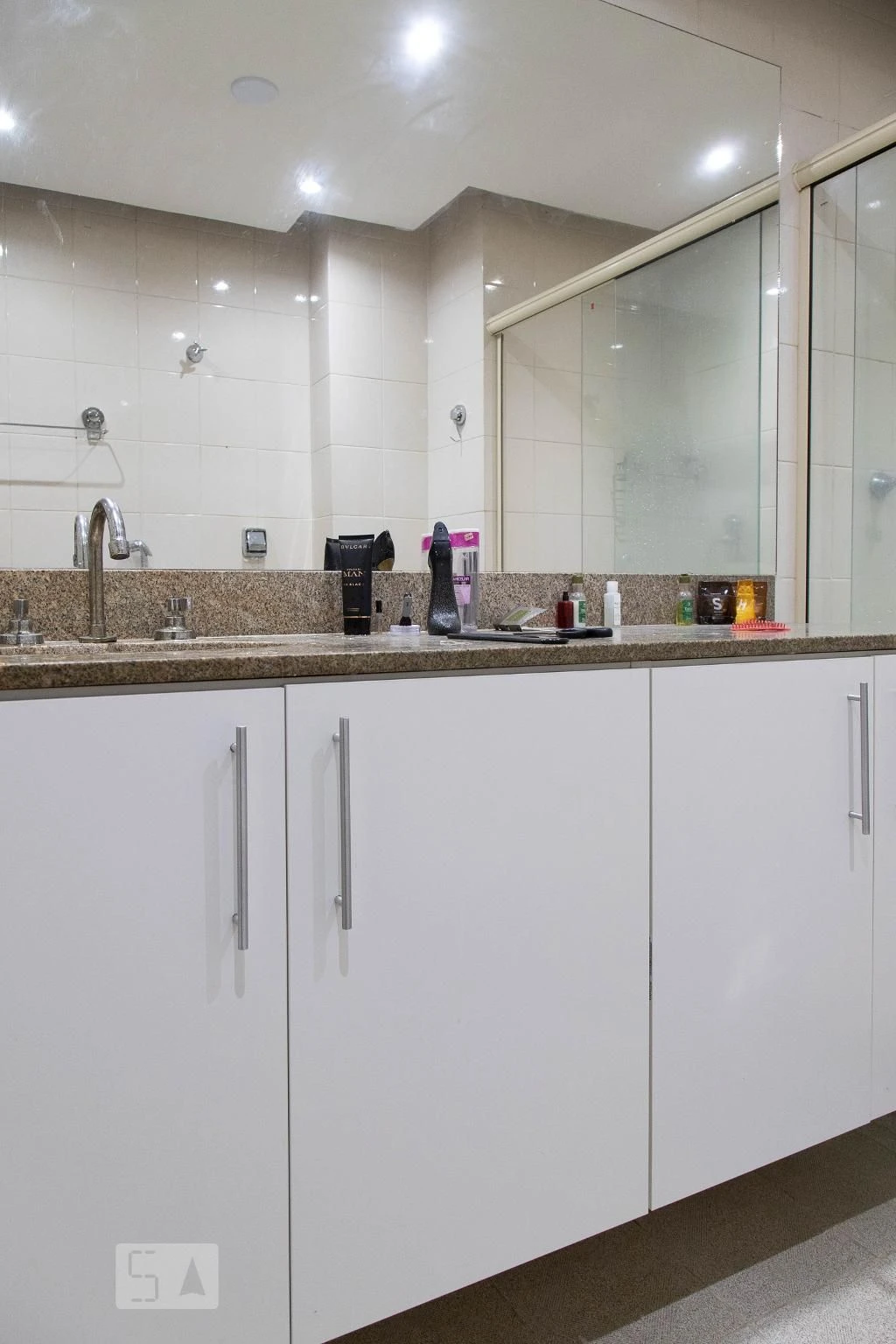 Apartamento mobiliado com 4 dormitórios e suíte — photo 33