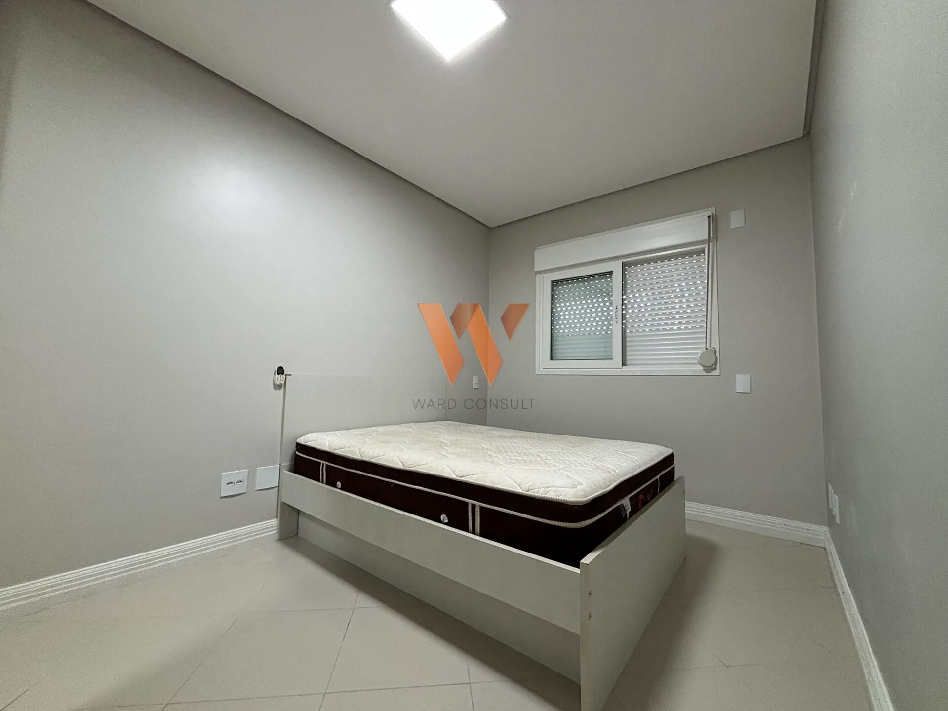 Furnished apartment with 3 en-suites and 236 m² — photo 26