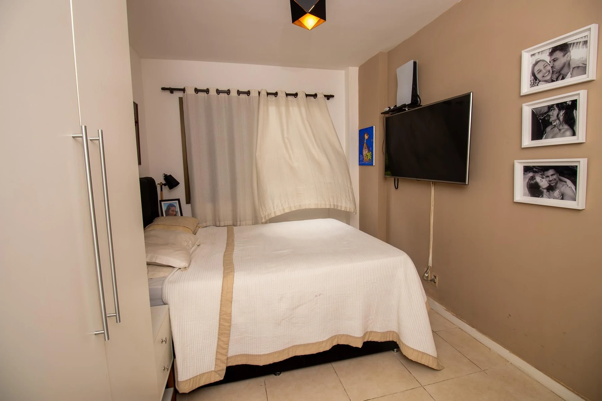 Furnished apartment, 65 m², with a glass-enclosed balcony — photo 6