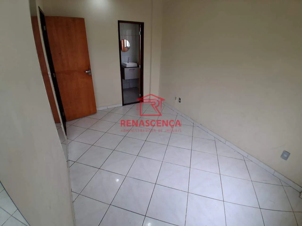 2-bedroom apartment, 1 with its own bathroom, 70 m² — photo 24