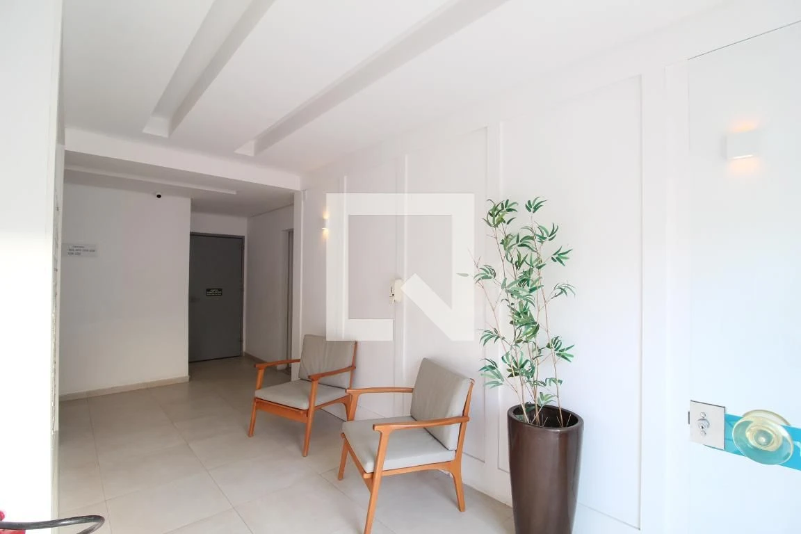 Собственный бассейн и 2 спальни: квартира 64 м² — photo 39