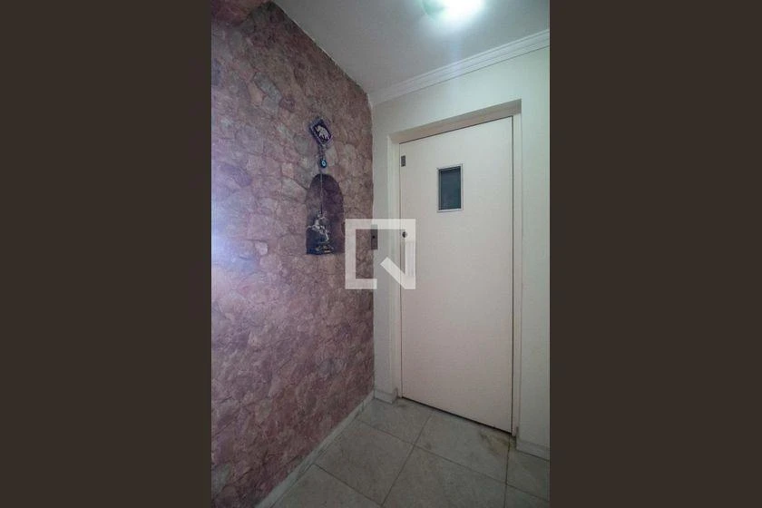 Apartamento de 120 m² com box de vidro no banho — photo 24