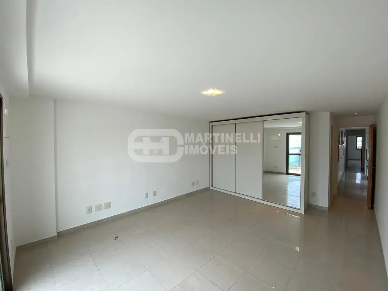 Unfurnished apartment with 3 bedrooms and 5 bathrooms — photo 10