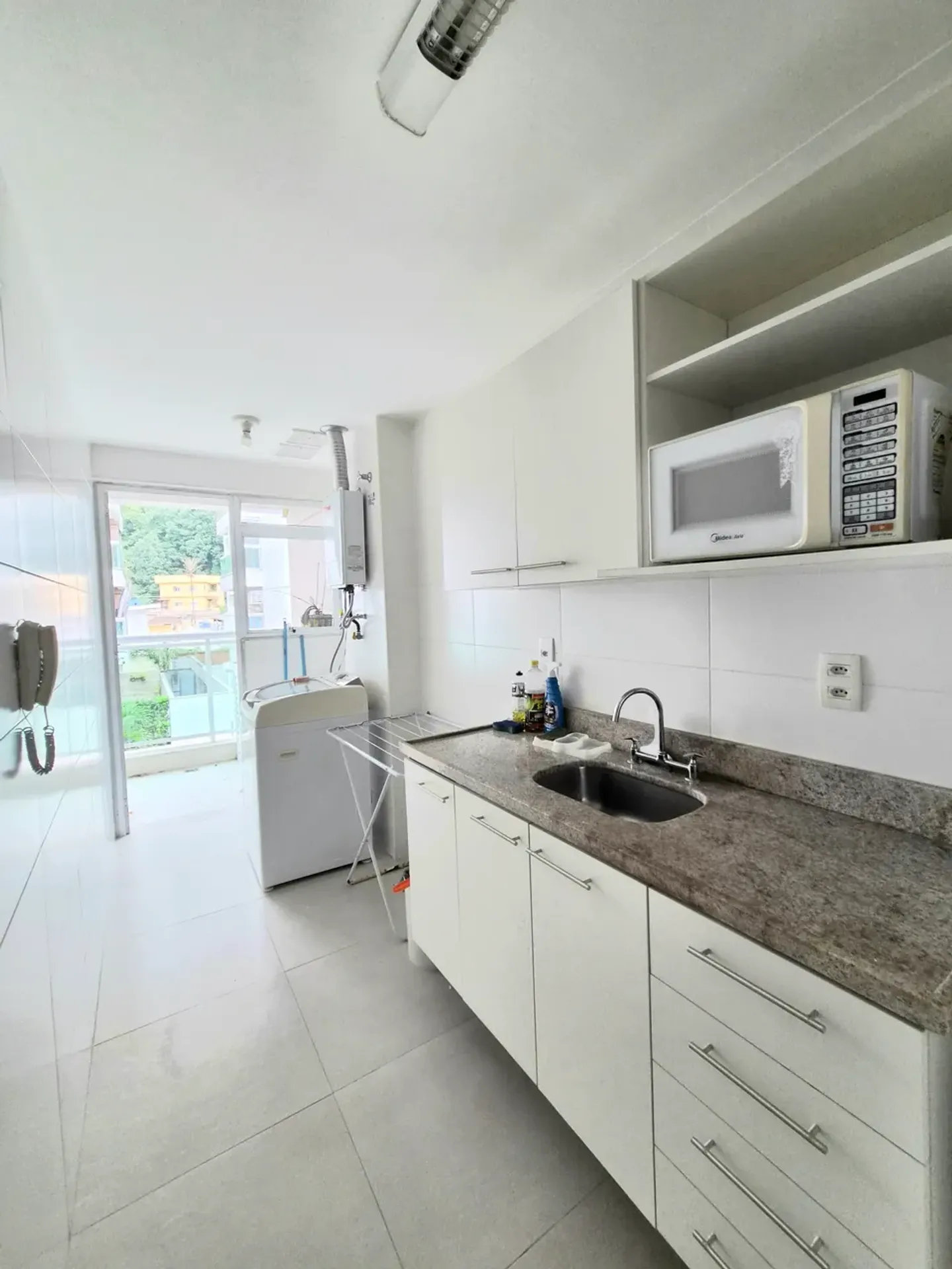 Furnished apartment, 61 m², with a home office — photo 8