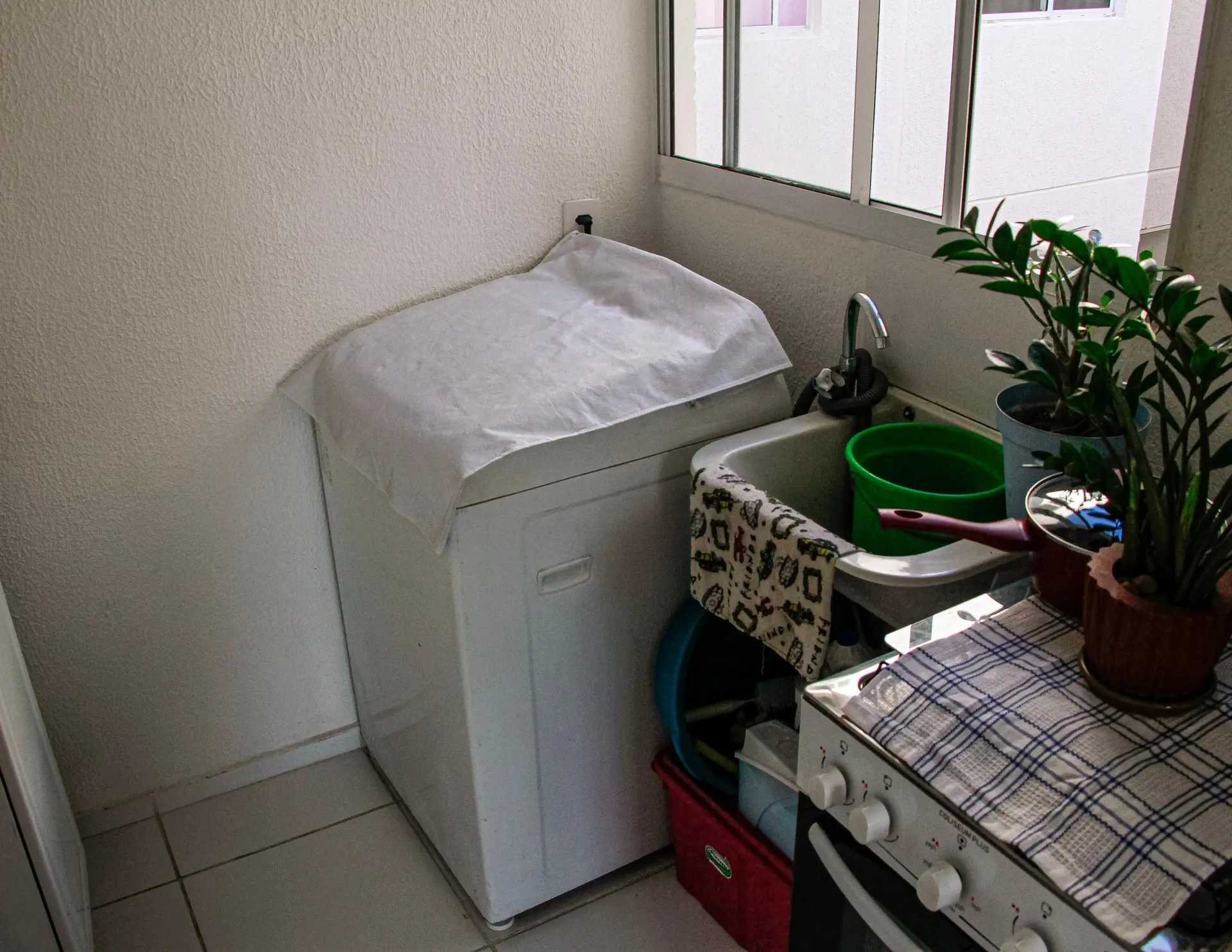 Furnished 2-bedroom apartment with a separate kitchen — photo 9