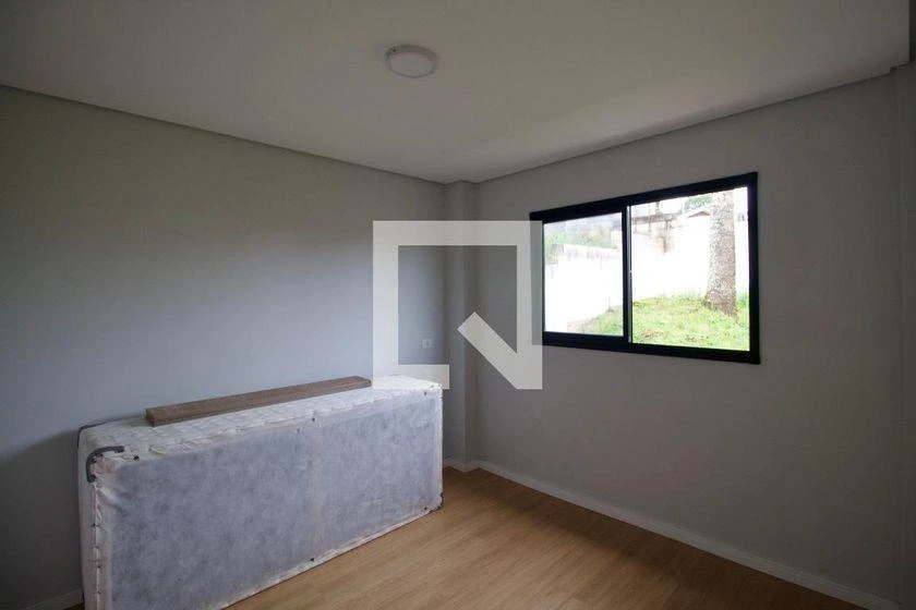 3-bedroom house with floor-to-ceiling windows — photo 31