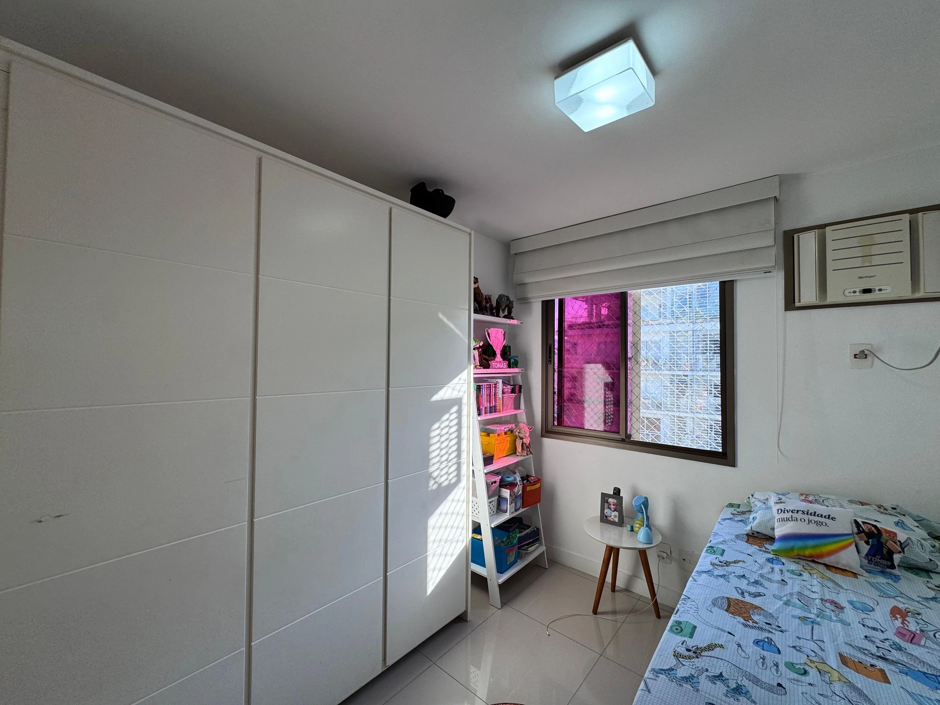 4-bedroom apartment with a glass-enclosed balcony — photo 41