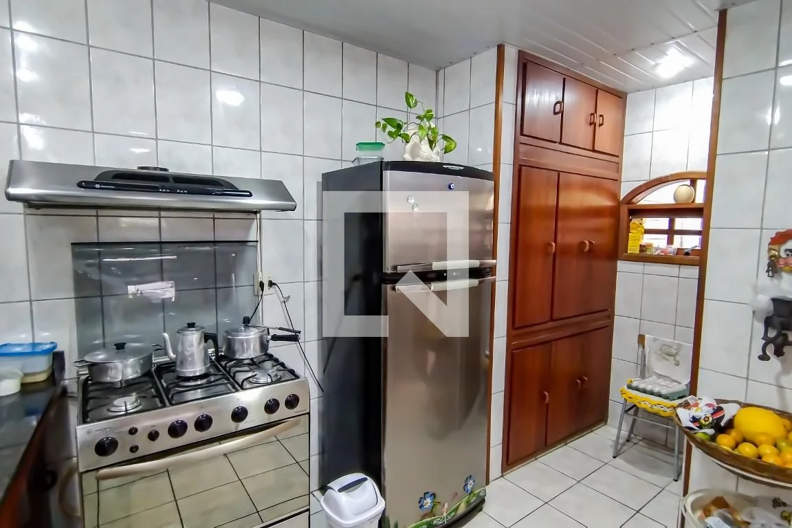 Furnished house with 4 bedrooms and private garden — photo 48