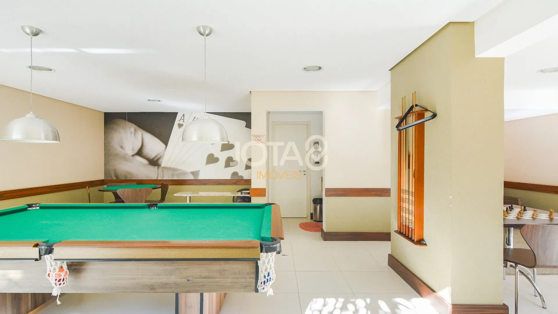 2-bedroom apartment with a washing machine in Curitiba — photo 12