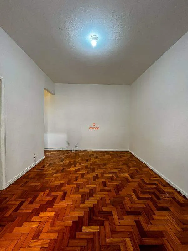 Apartment on the 4th floor with wood or laminate floors — photo 7