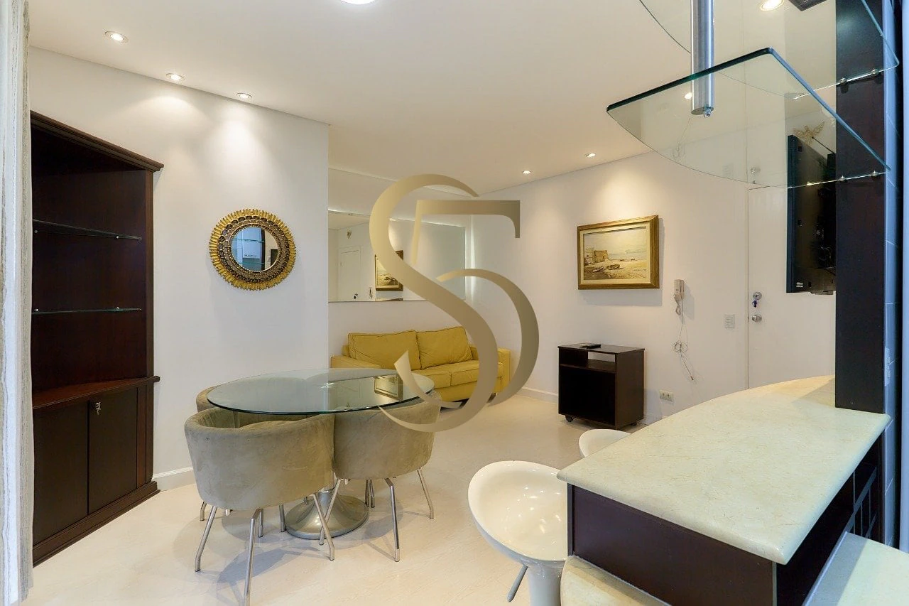 Bathtub in a one-bedroom apartment, 103 m² — photo 14