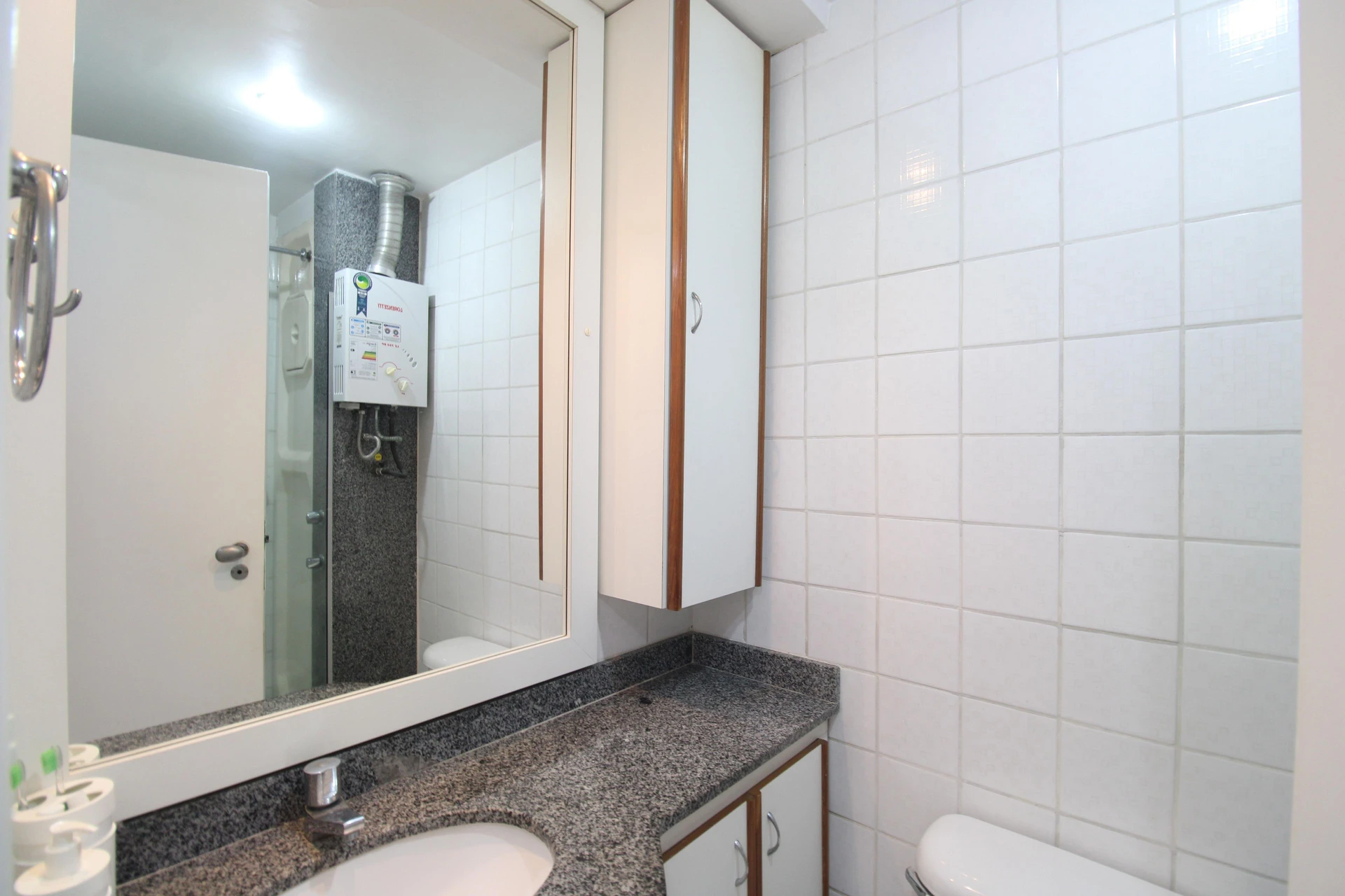 Apartamento mobiliado com 2 quartos e máquina de lavar — photo 13