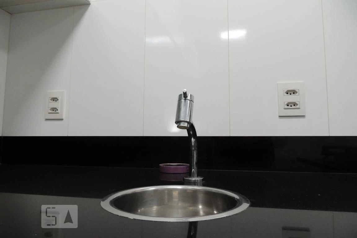 Apartamento de 4 quartos com janelas do piso ao teto — photo 78