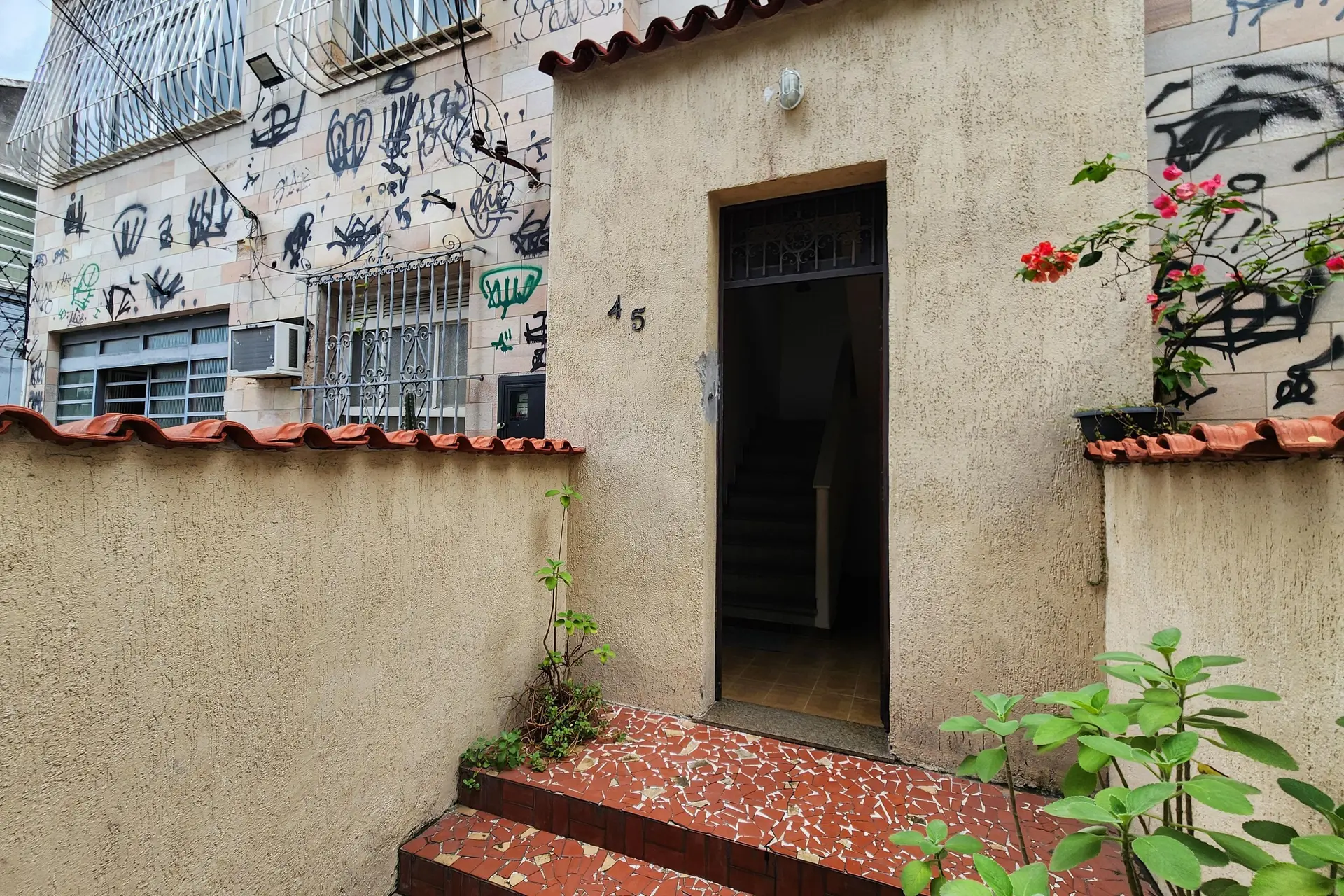 Private BBQ in a 3-bedroom apartment, 127 m² — photo 49