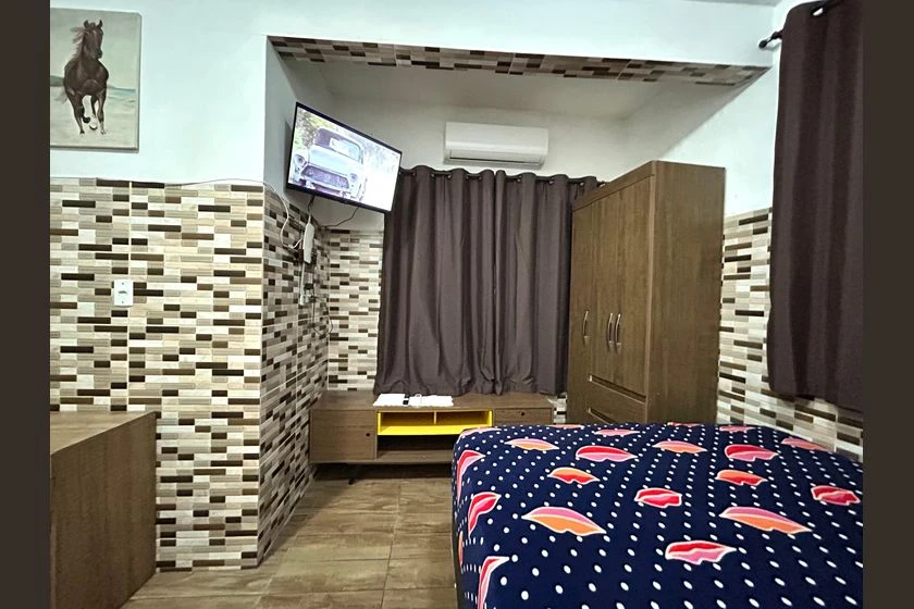 Furnished 1-bedroom apartment with a separate gas kitchen — photo 9