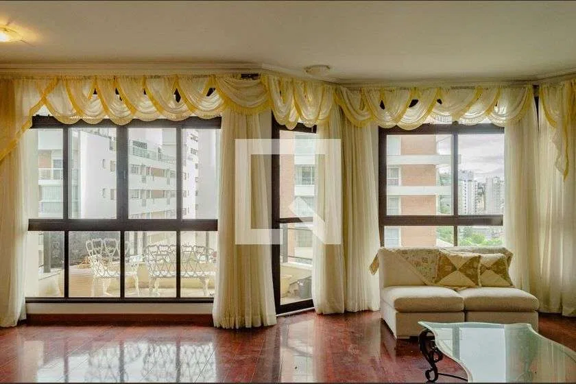 3-bedroom apartment with suite and 2 parking spaces — photo 2