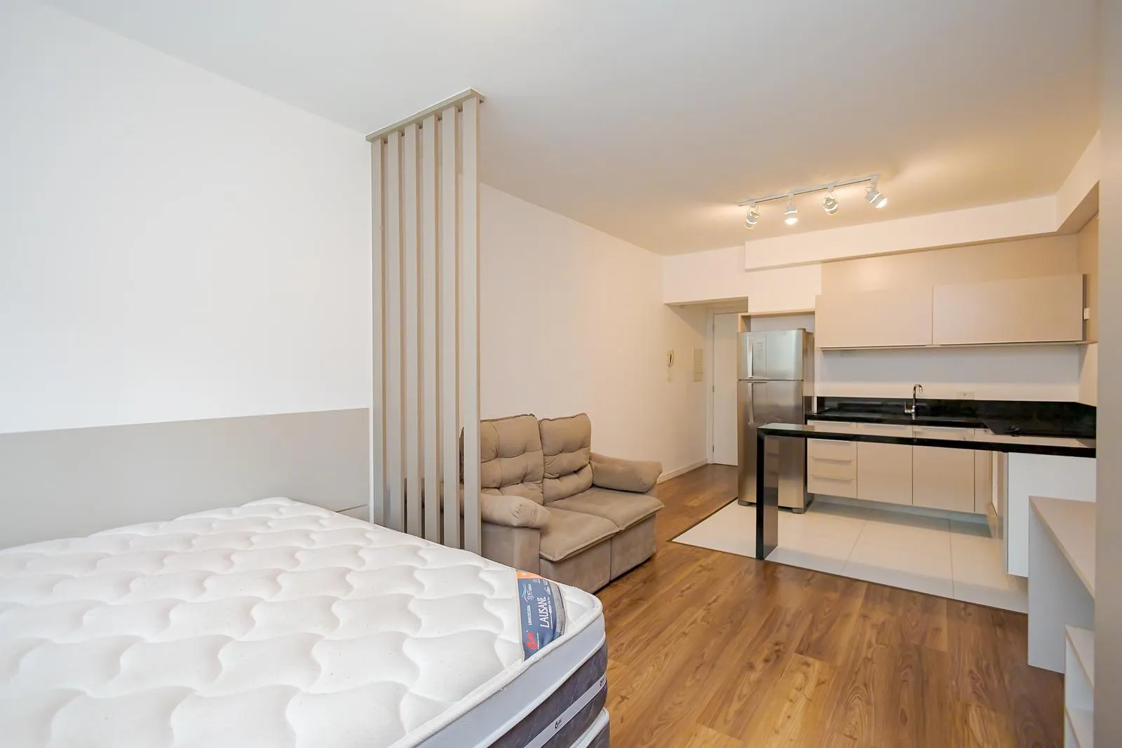 Furnished apartment with 90 m² and 1 bedroom — photo 6