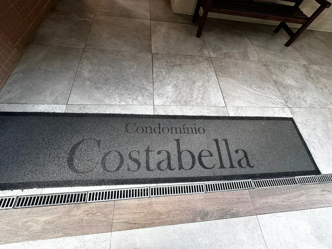 Furnished duplex apartment with a balcony grill — photo 25
