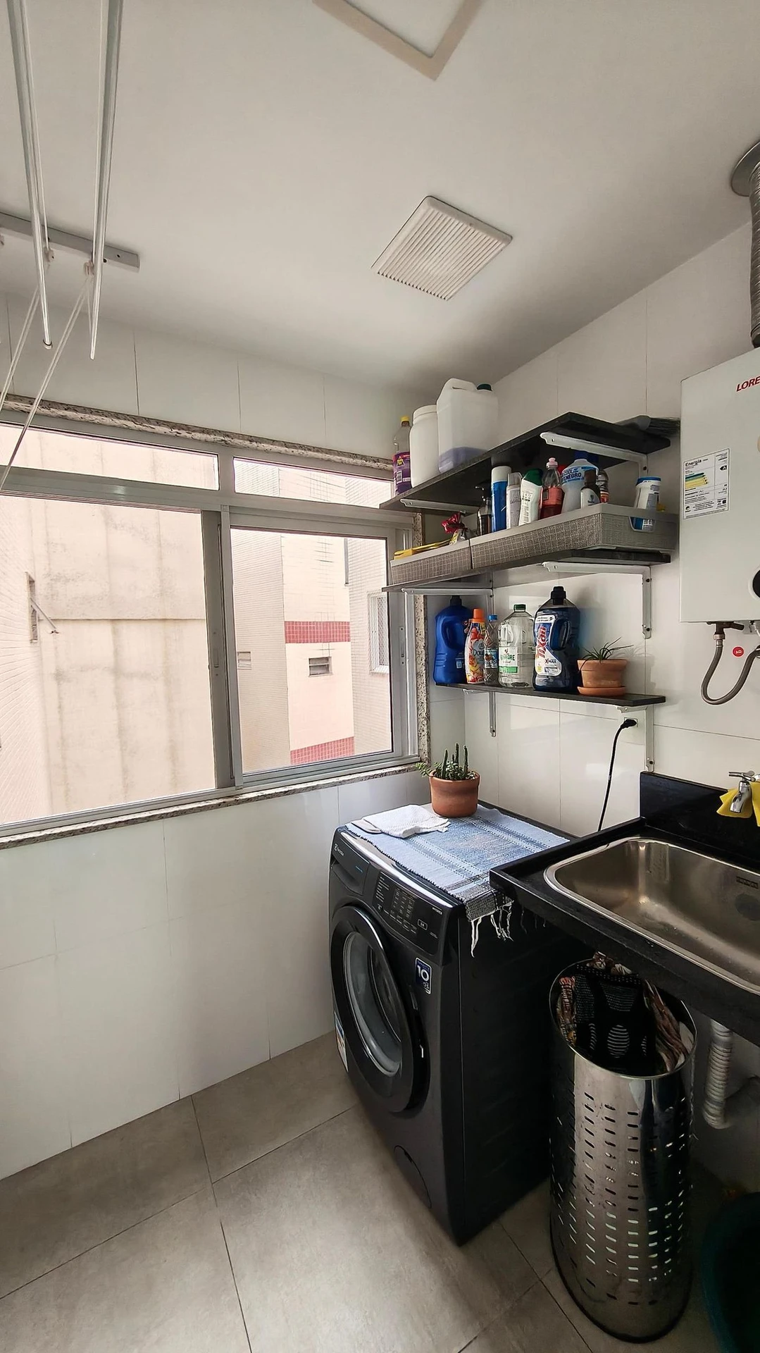 Furnished apartment, 160 m², with a glass-enclosed balcony — photo 47