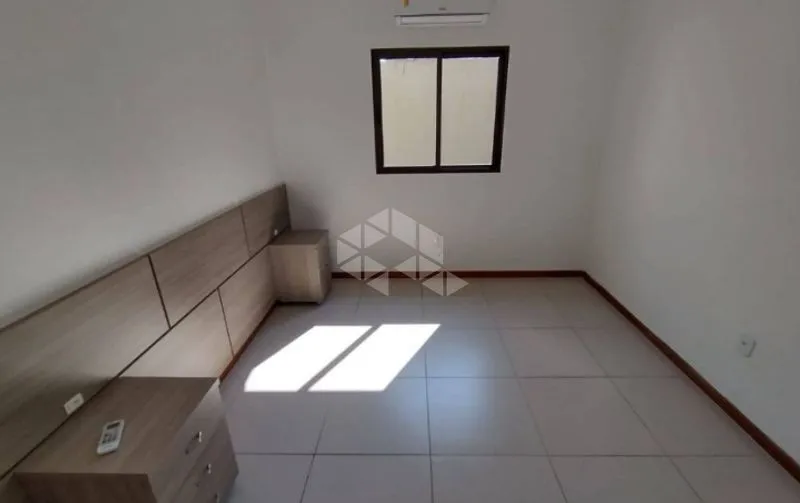 48 m² apartment with 2 bedrooms and a balcony — photo 13