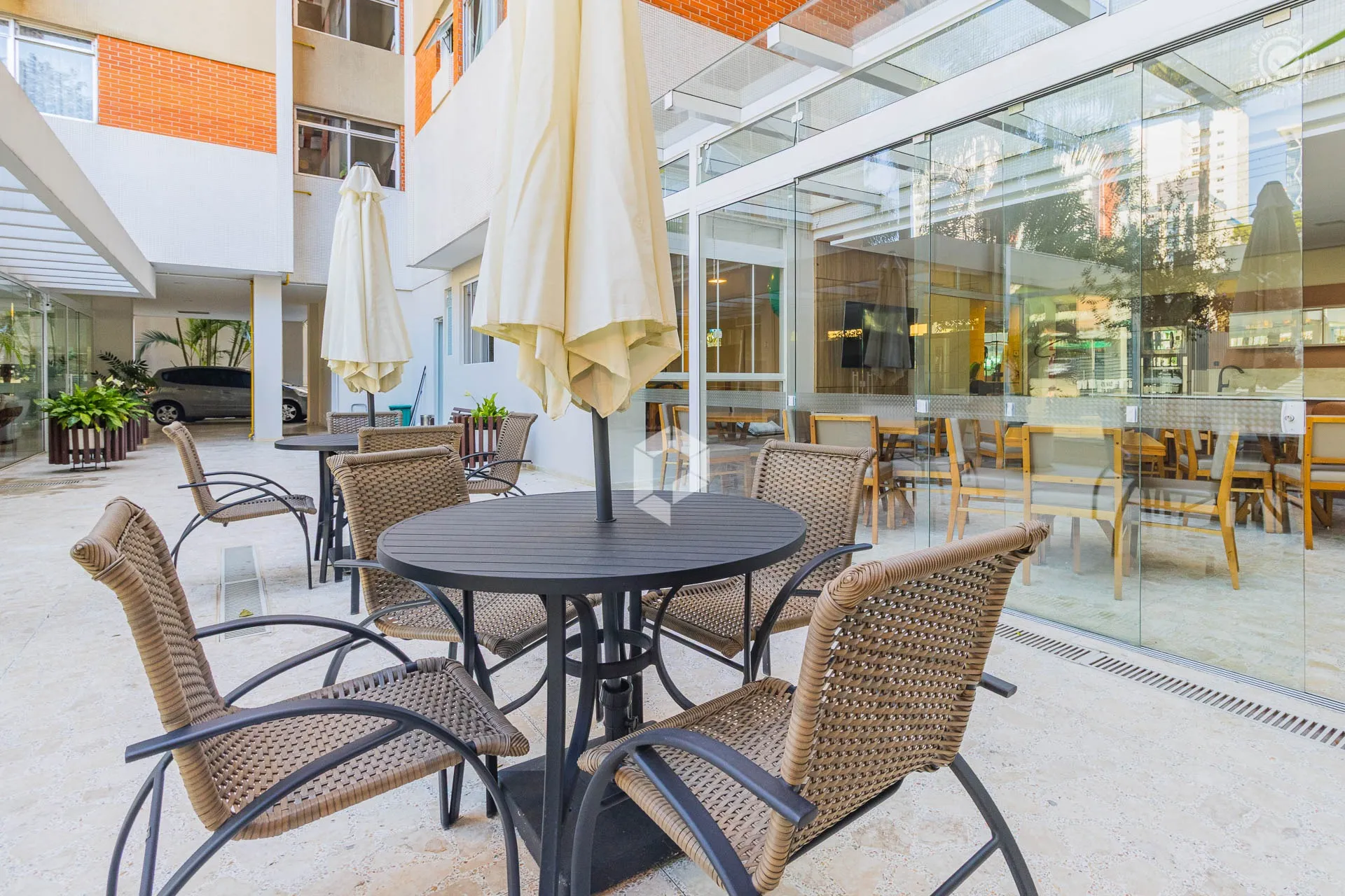 3-bedroom apartment with 189 m² and 1 parking space — photo 31