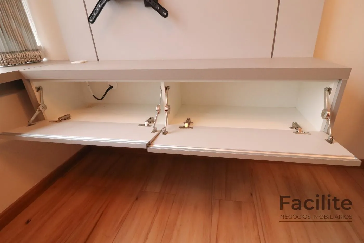 Furnished apartment, 46 m², with a home office — photo 33