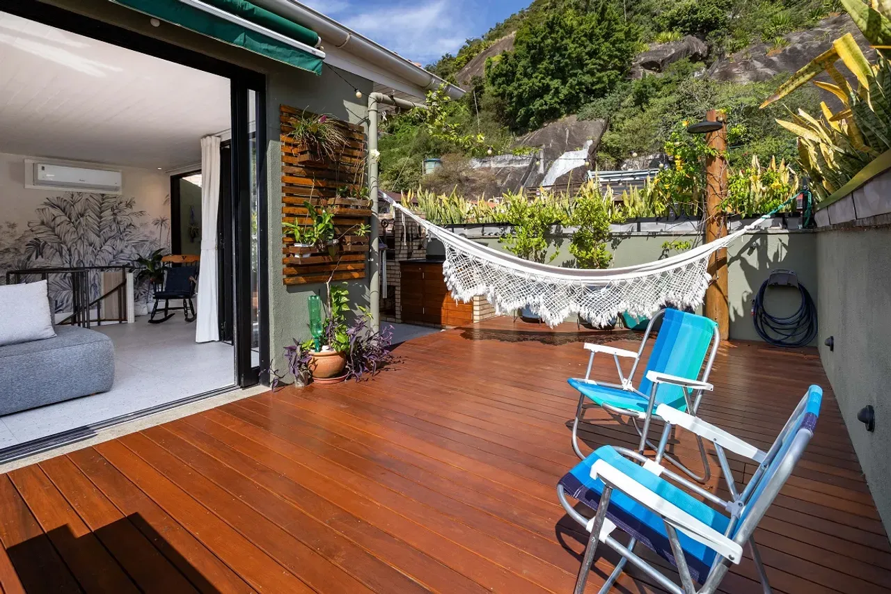 120 m² apartment with 2 bedrooms, 2 baths and a terrace — photo 28