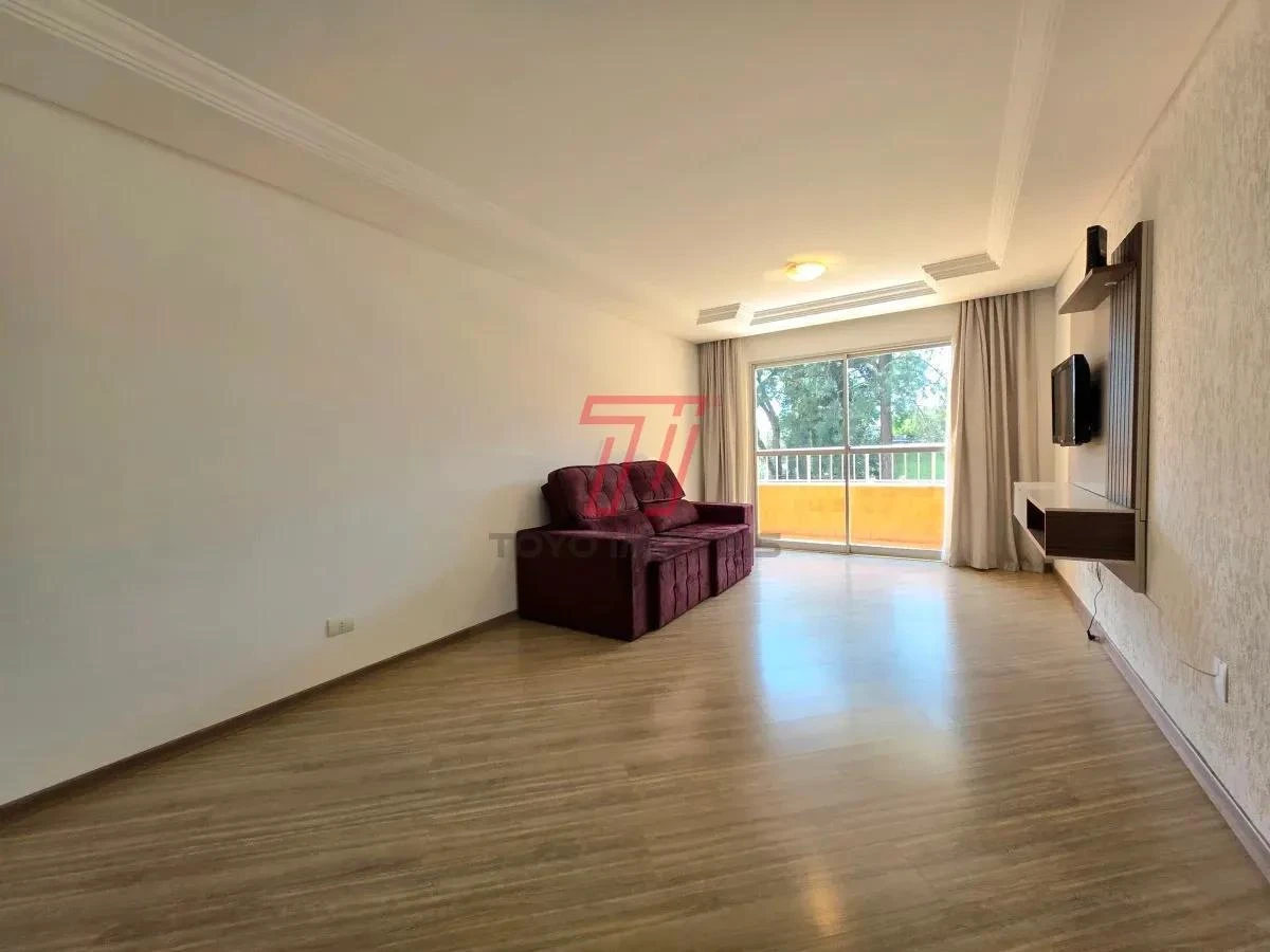 3-bedroom apartment with a bathtub in Curitiba — photo 3