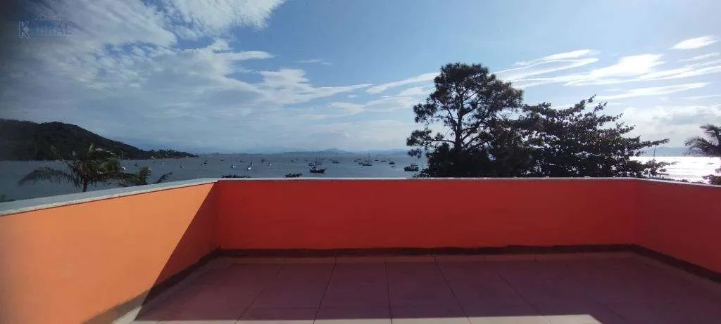 Casa sin amueblar de 635 m² con 3 suites y 10 plazas — photo 13