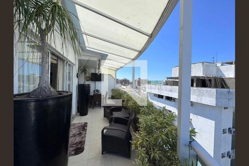 Furnished 3-bedroom apartment with 200 m² — photo 25