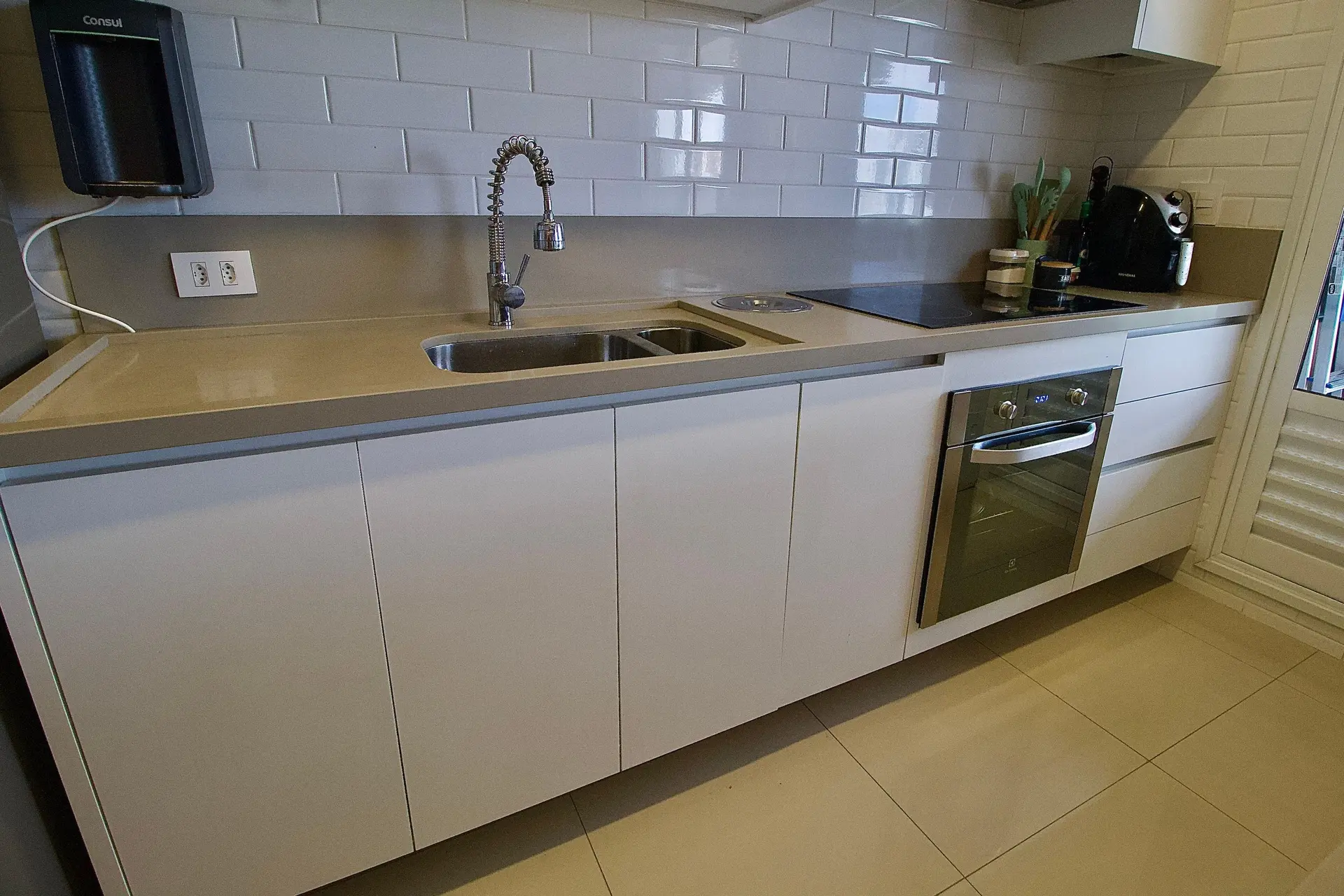 Квартира 80 м² з панорамними вікнами та заскленим балконом — photo 19