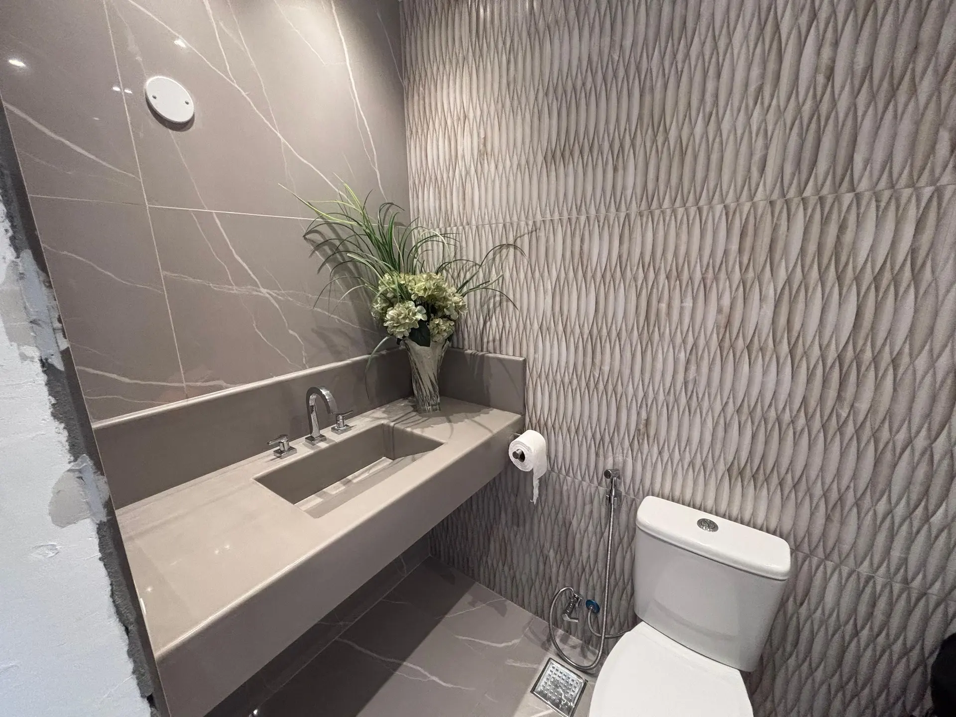 Apartamento mobiliado com 4 quartos e 4 banheiros — photo 9