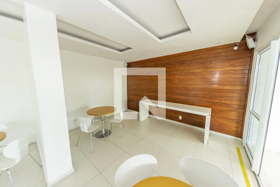 Furnished 2-bedroom apartment with 1 bath and parking — photo 9