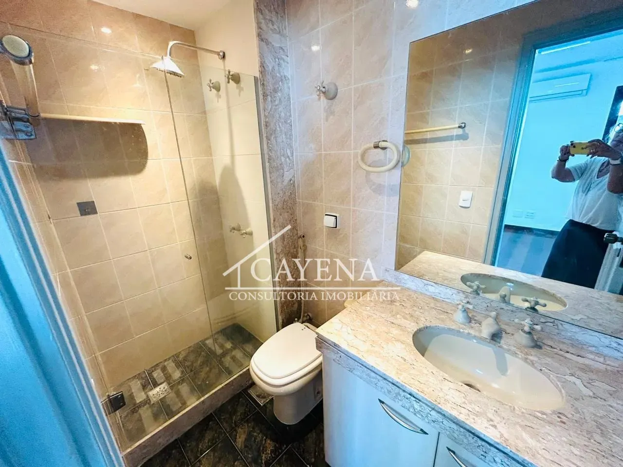 Apartment with 247 m², 3 bedrooms and 4 bathrooms — photo 40