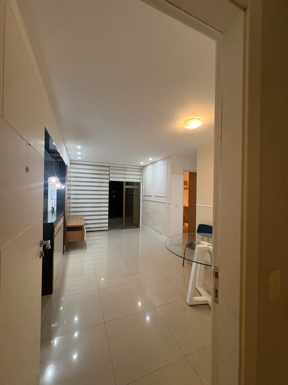 Furnished 2-bedroom apartment with 2 bathrooms — photo 11