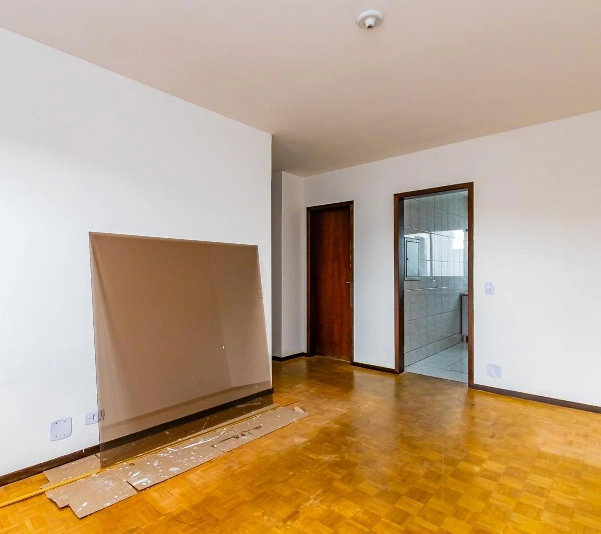 Departamento con piso de madera o laminado en Curitiba